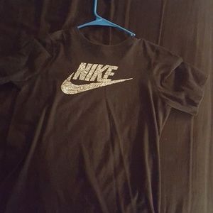 Nike T-shirt